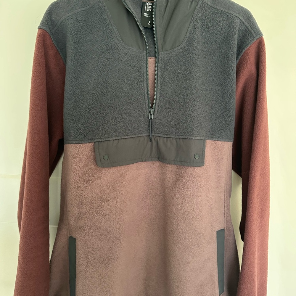 Mountain Hardwear maroon and Gray Fleece hoodie